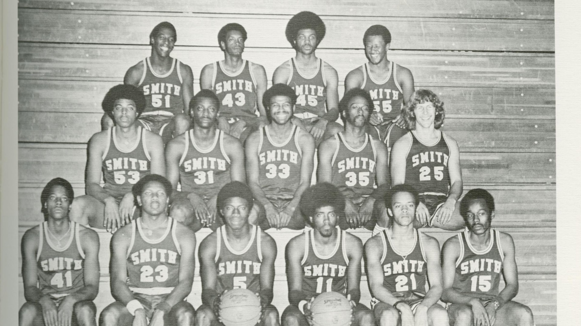 1972-1973 Golden Bulls Team with Steve Joyner (11)