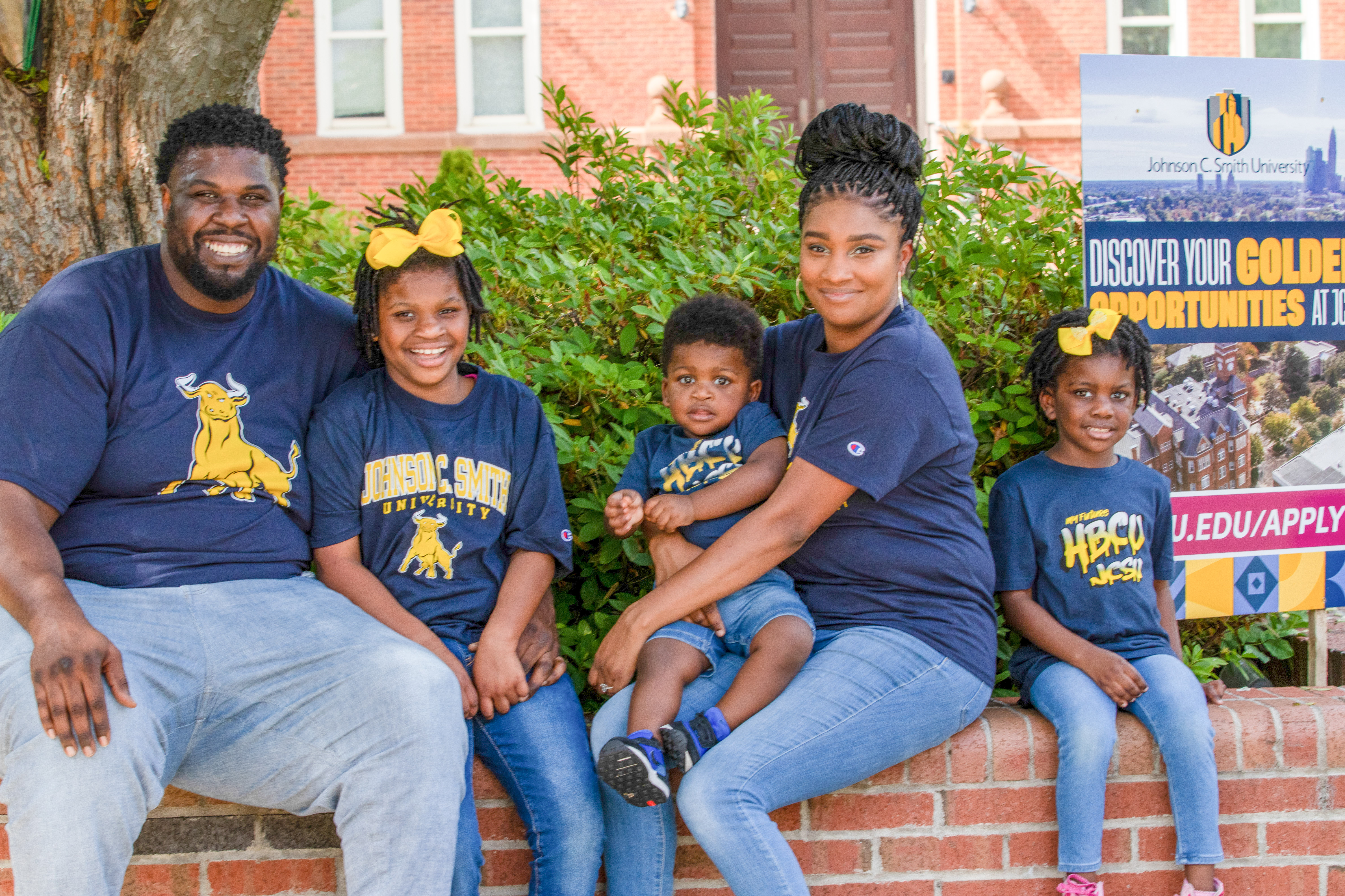 Geathers family from left to right - Kwame, Marlee, Krew, Nova and Taylor Geathers