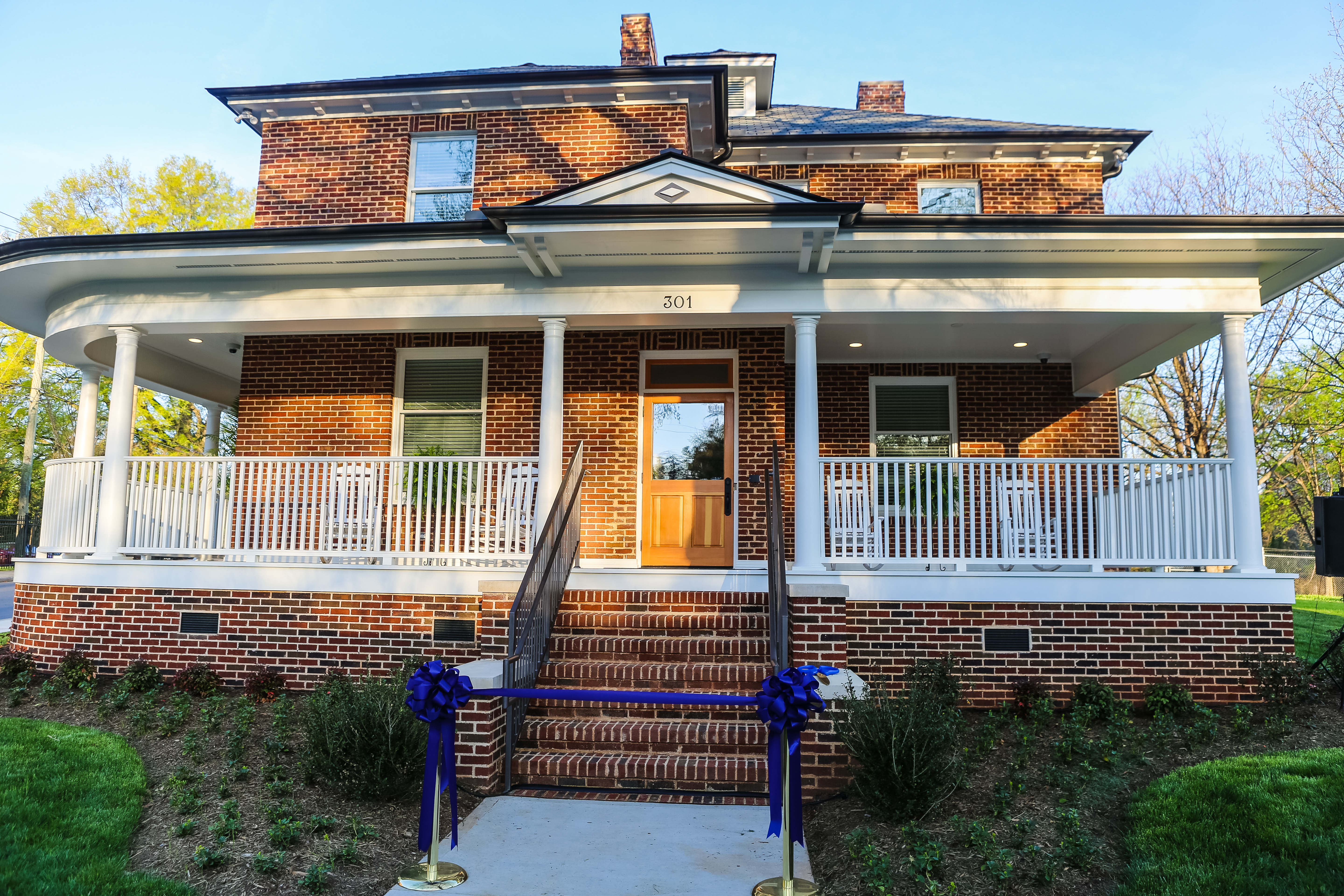 Davis House exterior
