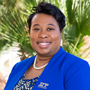 Tomisha Brock headshot