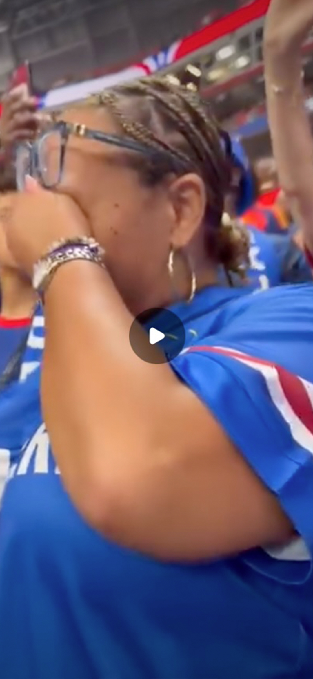 Dr. Lima-Neves crying during the Cabo Verde national anthem