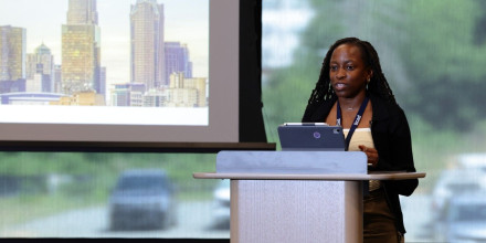 Zoe Migioni Presenting