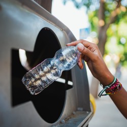 hand recylcing bottle