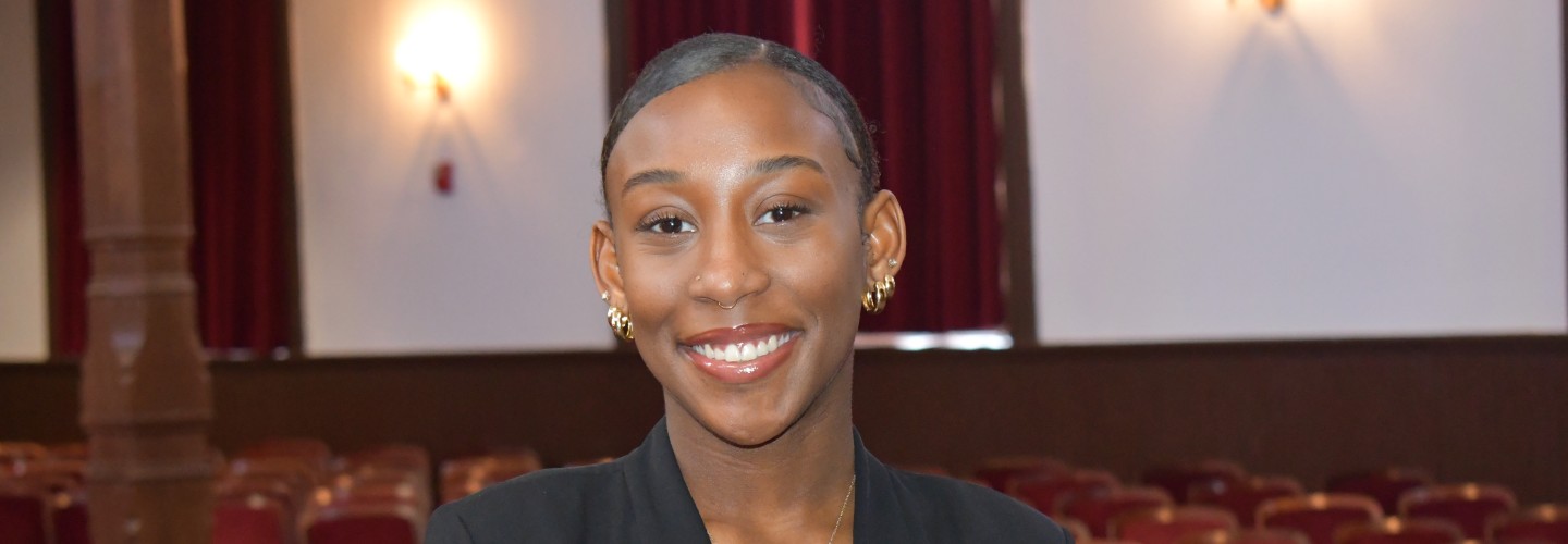 Eryn Glover Headshot