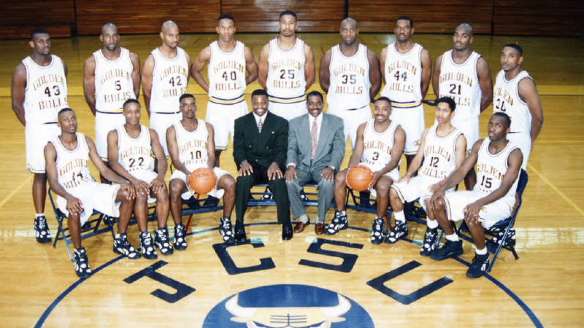 Photo of Steve Joyner with the 1994 team