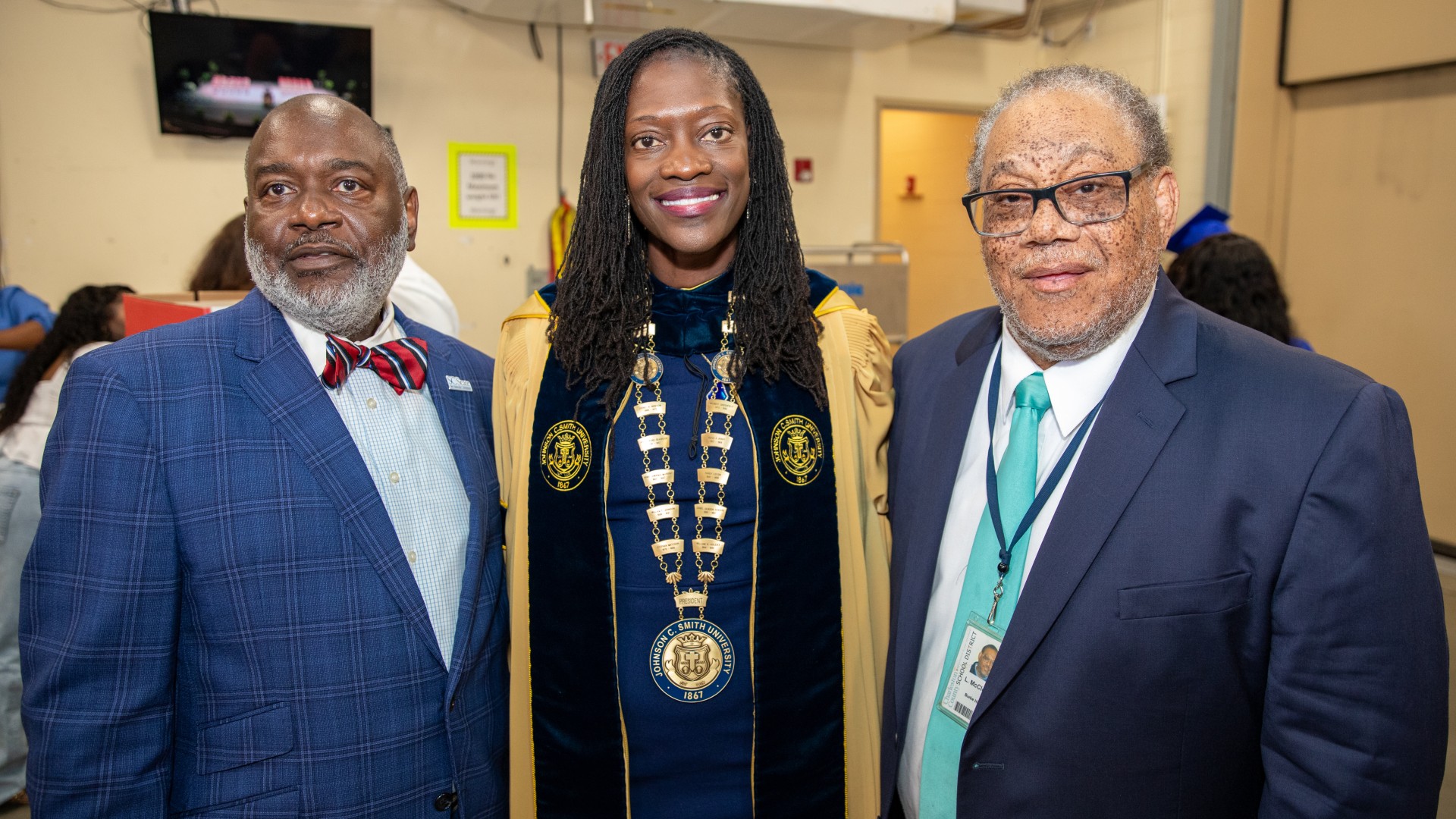 President Kinloch poses with administrators after the ceremony