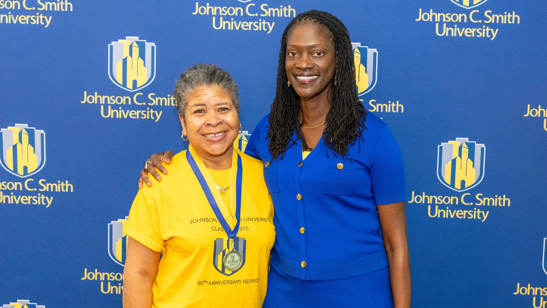 Golden Class medallion with President Kinloch Photos