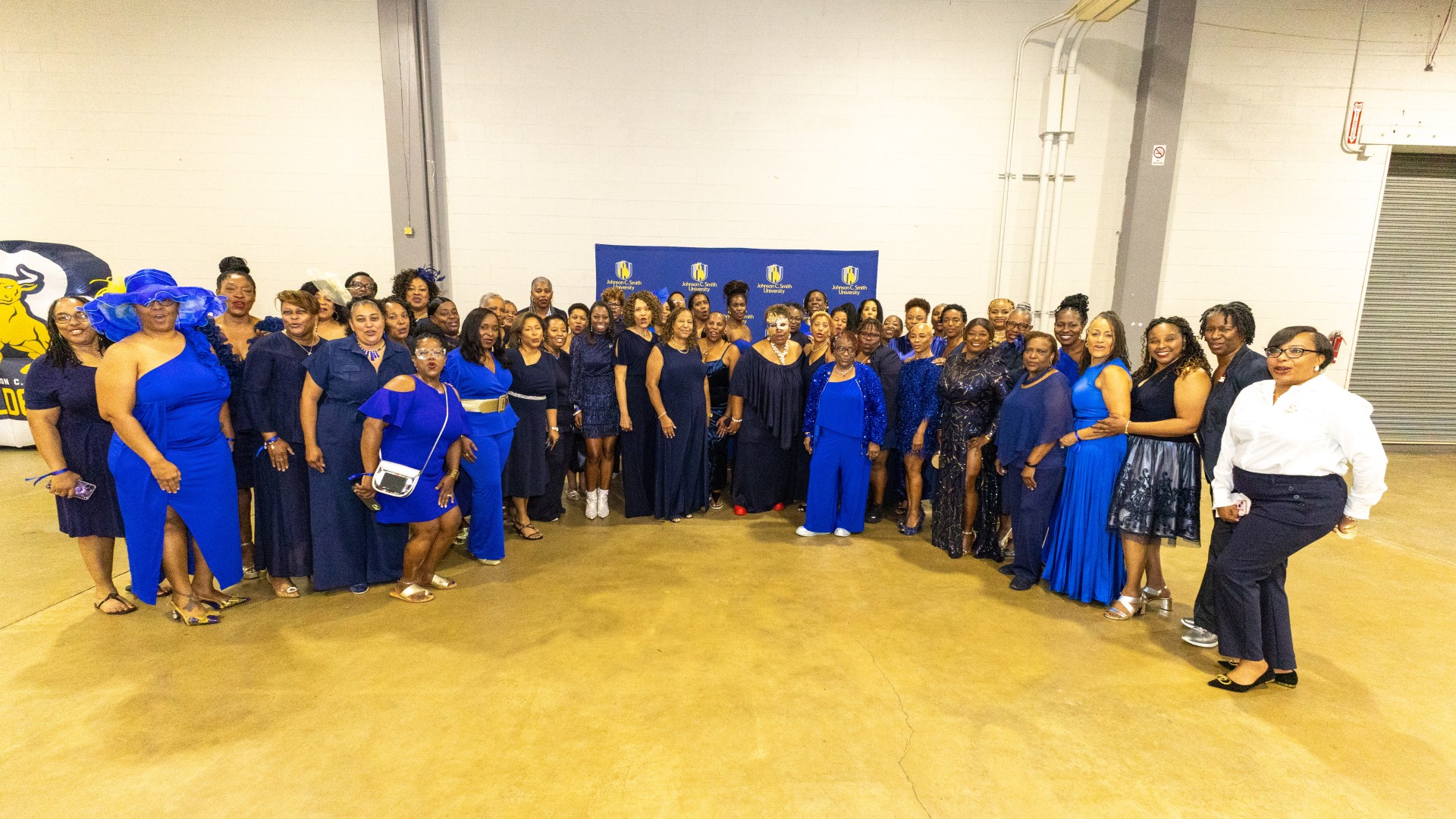 Deltas at Dinner en Bleu