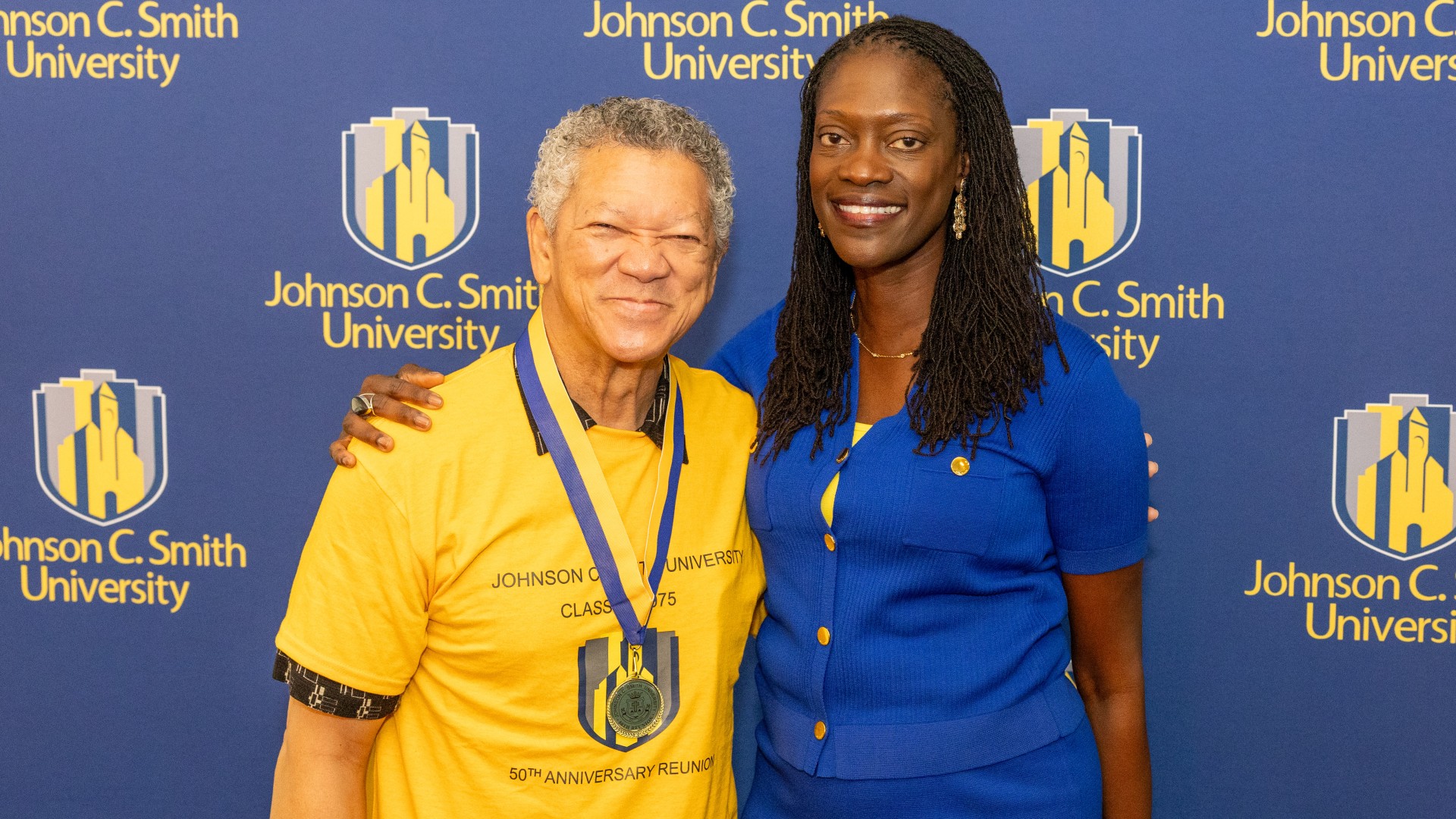 Golden Class medallion with President Kinloch Photos