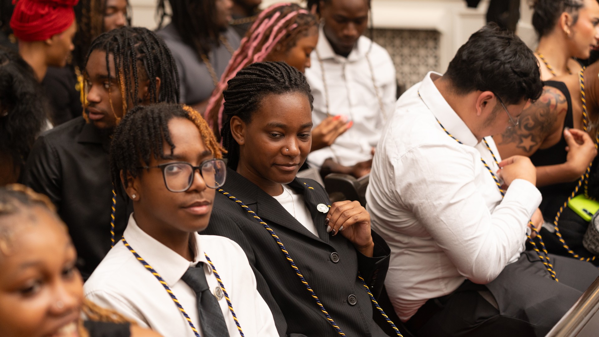 Freshmen participating in Freshman Convocation ceremonies